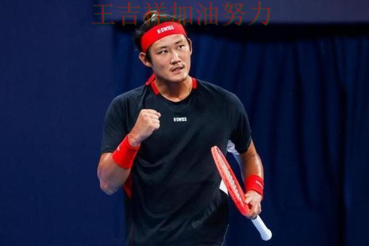 张之臻在德甲中复出首战表现抢眼 为下一场比赛埋下伏笔 张之臻在德甲中复出首战表现抢眼 为下一场比赛埋下伏笔